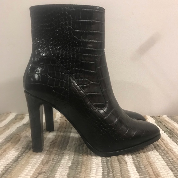 Karen Millen black leather embossed ankle boots. Size 7.5. NWT. - Picture 8 of 13